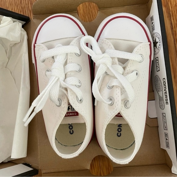 Converse toddler shoes - Picture 1 of 3